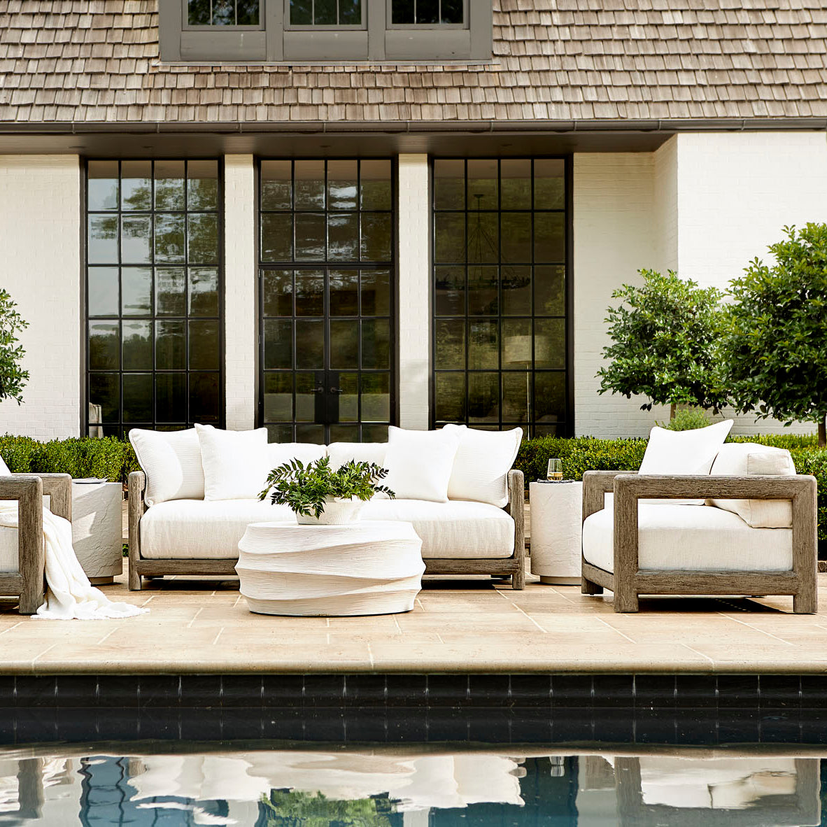 Bernhardt Exteriors Trapani Outdoor Side Table