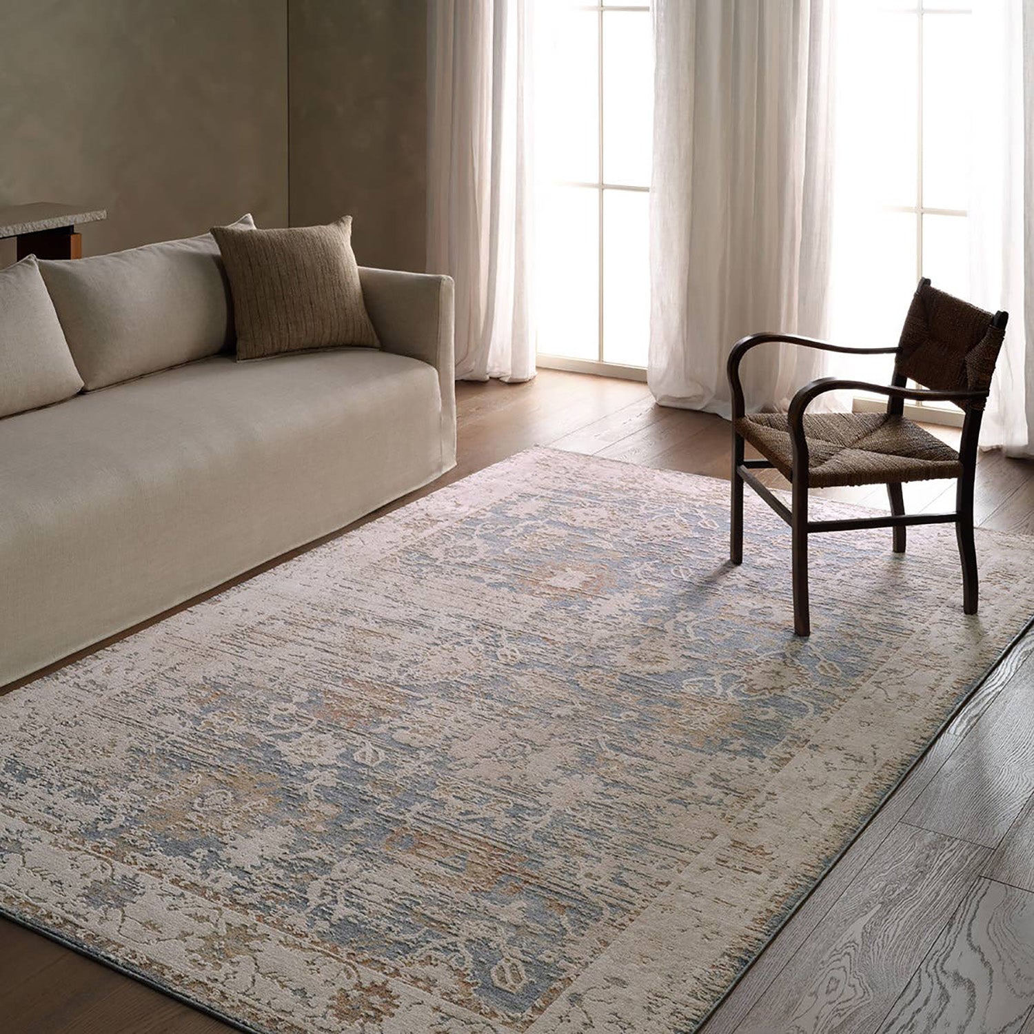 Jaipur Living Zarif Lupine Power Loomed Rug