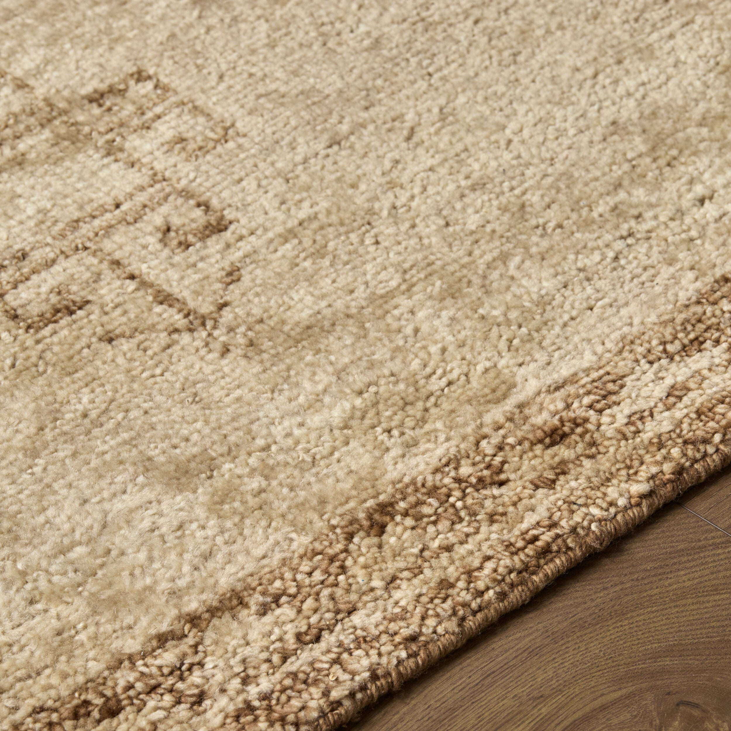 Surya Alara AAL-2306 Hand Knotted Rug