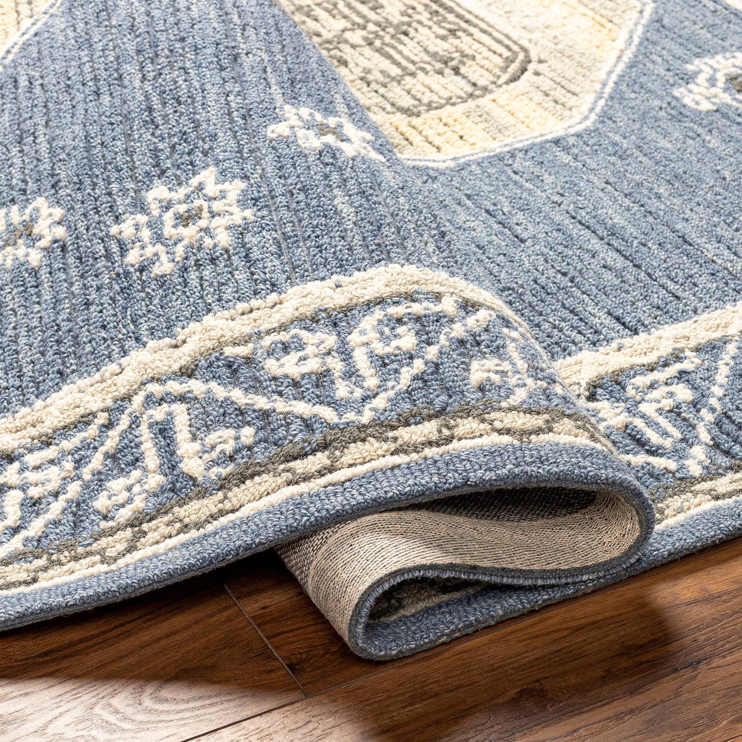 Livabliss Addyson Plate Hand Tufted Rug