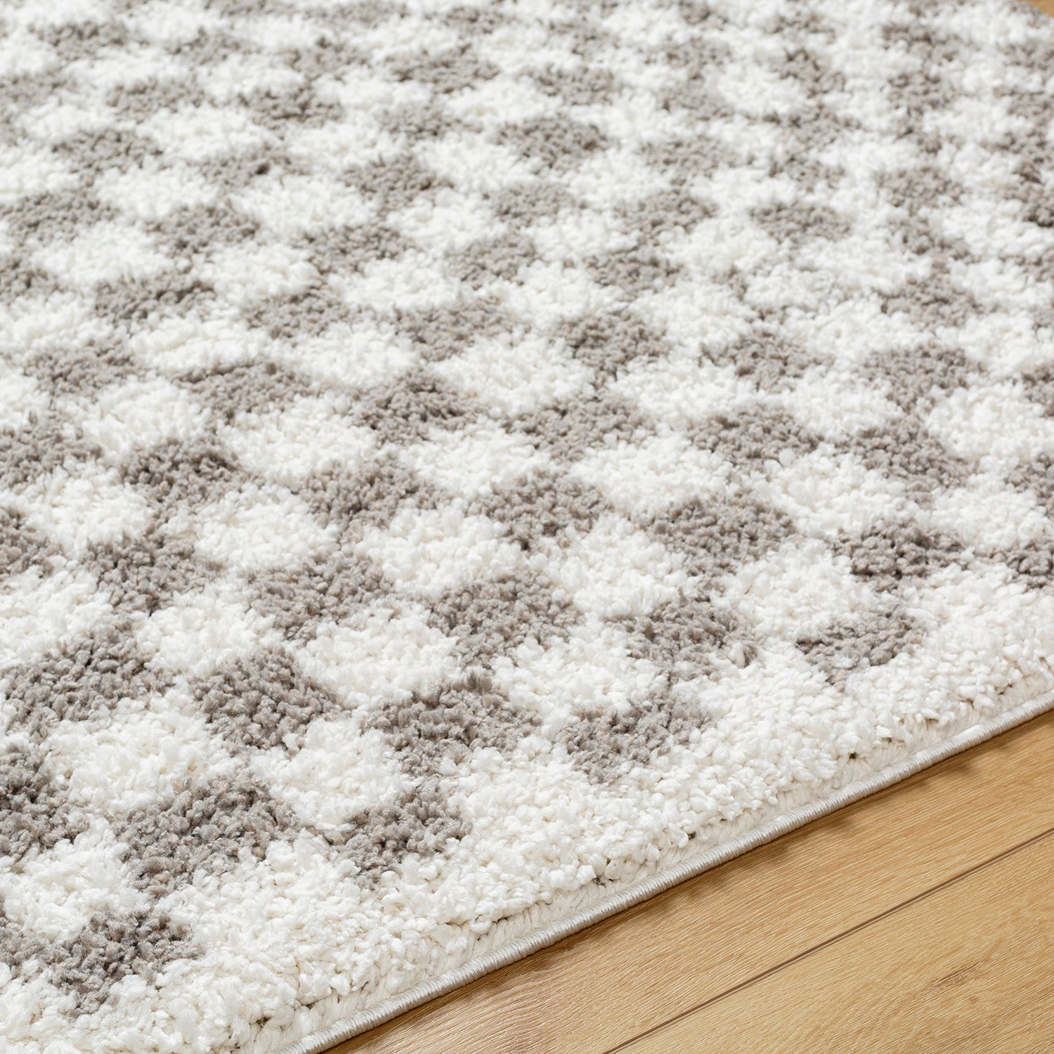Livabliss Birmingham Checker Shag Machine Woven Rug