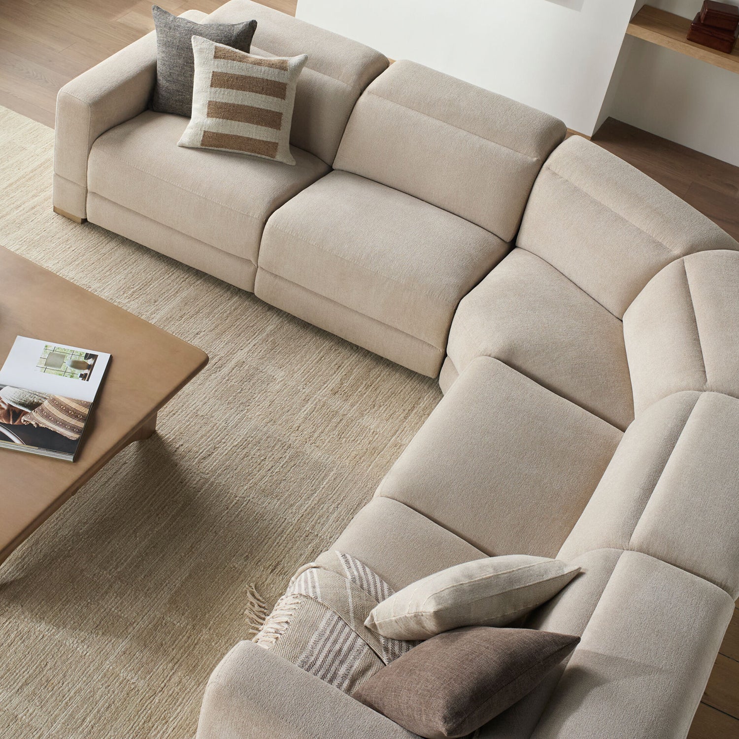 Lloyd Polyester Sectional Sofa