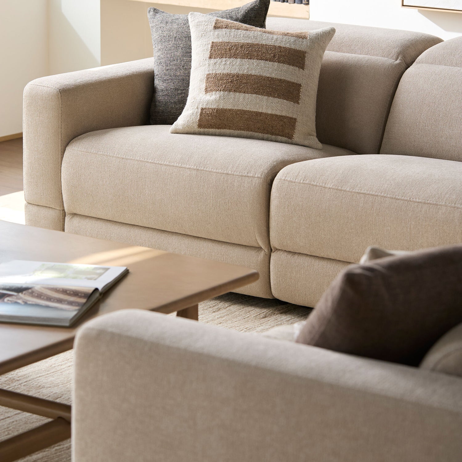 Lloyd Polyester Sectional Sofa