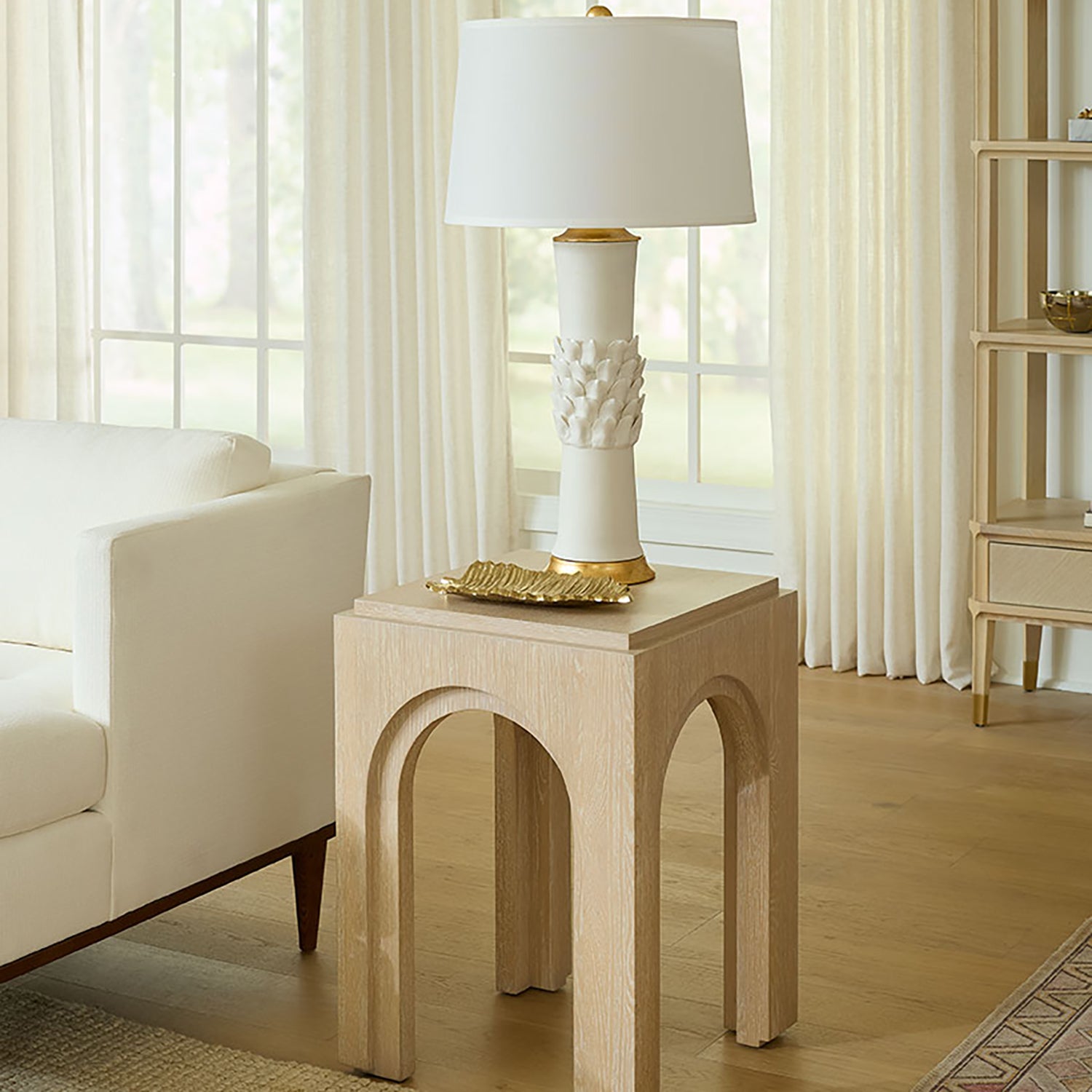 Villa and House Dario Side Table