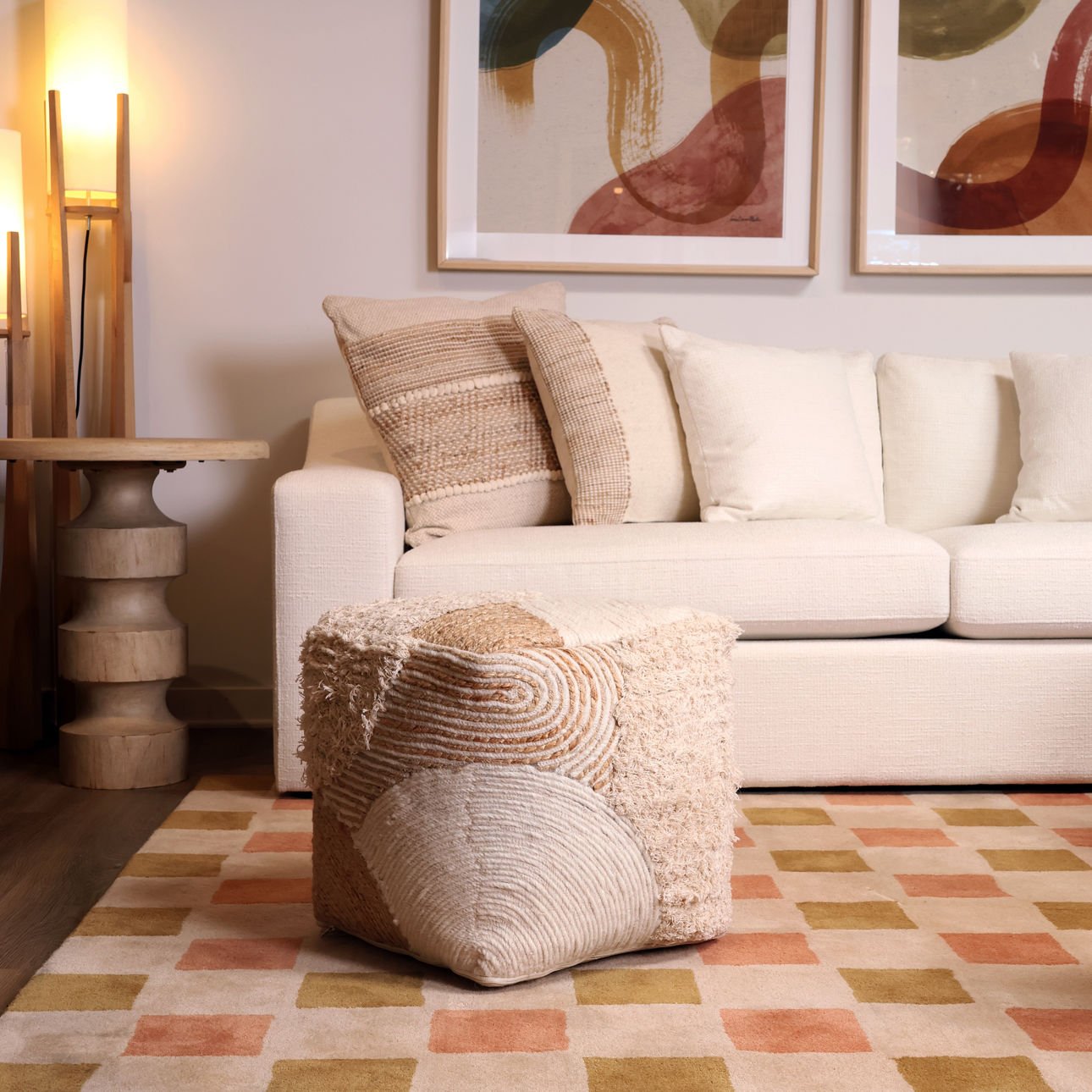 Emmeline Pouf