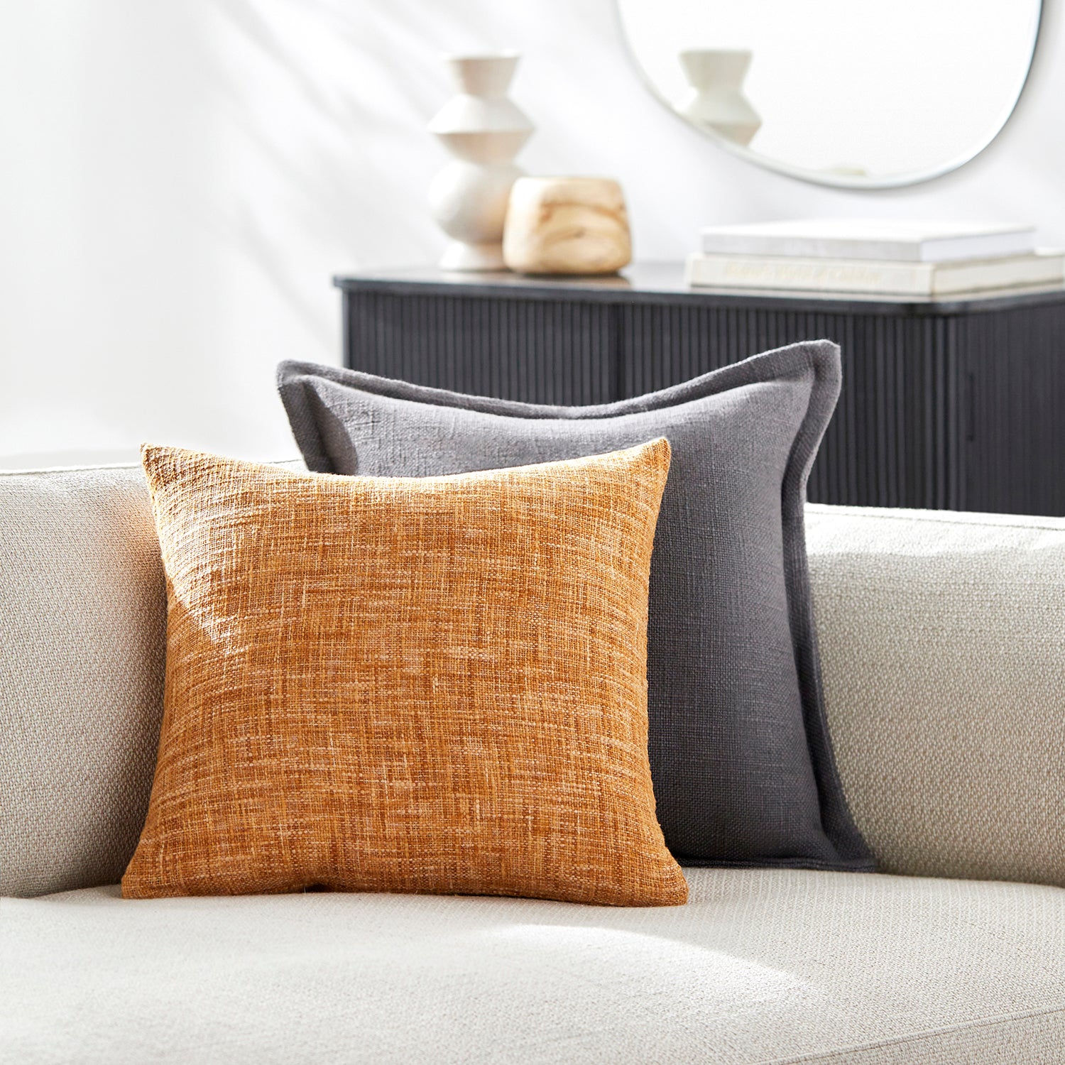 Ezequiel Throw Pillow