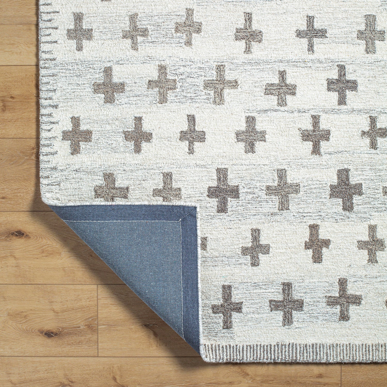 Livabliss Granada Cross Hand Tufted Rug