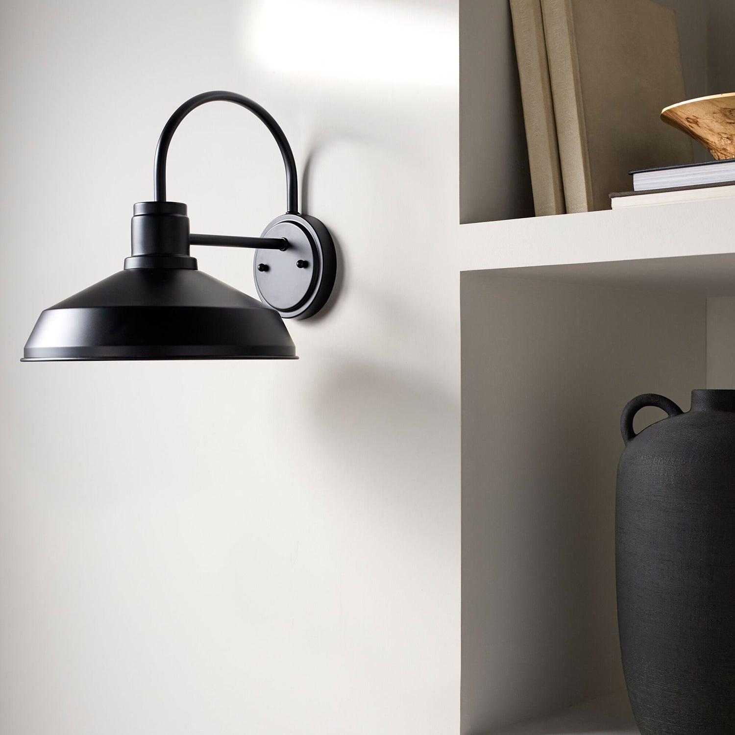 Guneet Indoor/Outdoor Wall Sconce