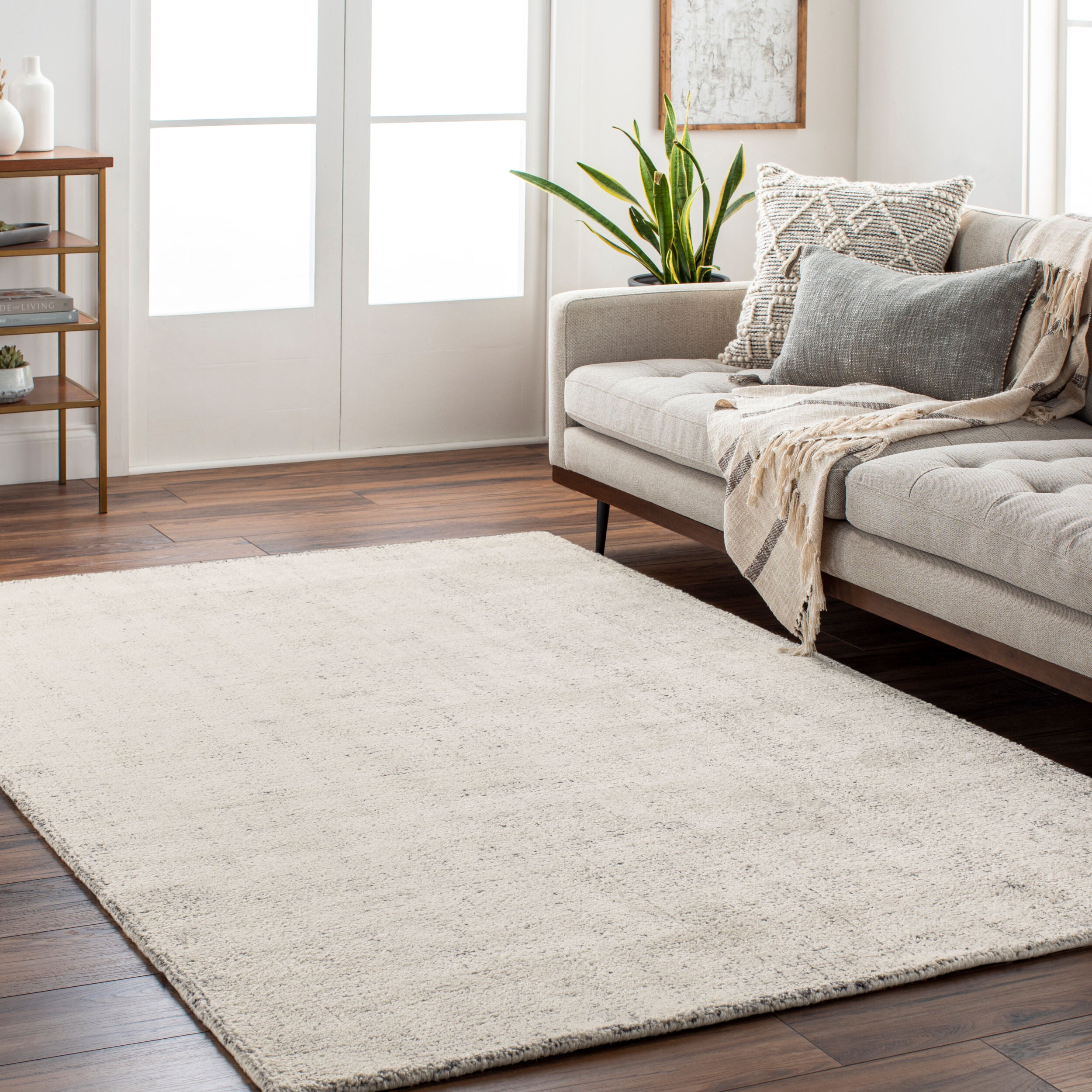 Surya Helen HLE-2304 Hand Loomed Rug