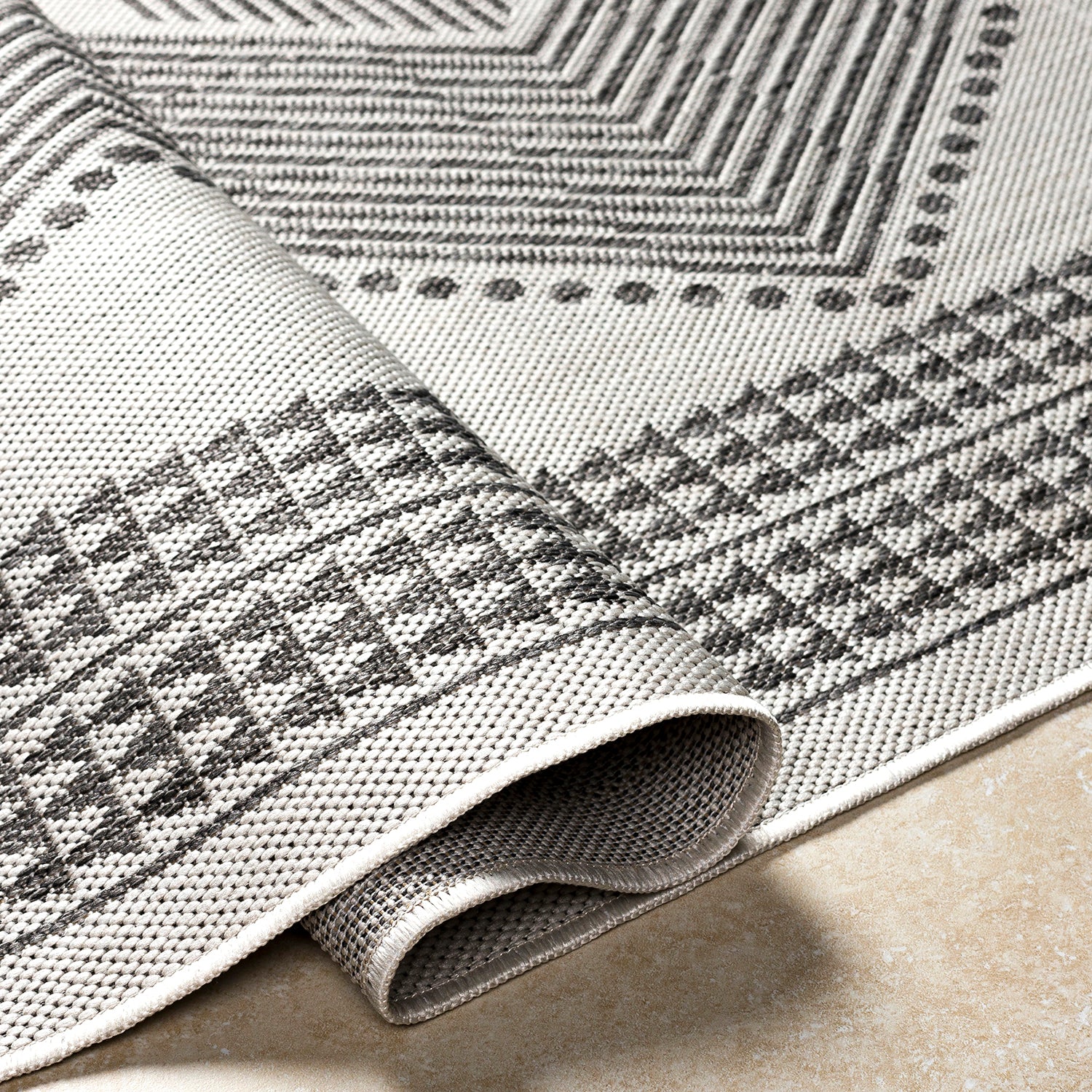 Livabliss Long Beach Zig Zag Indoor/Outdoor Rug