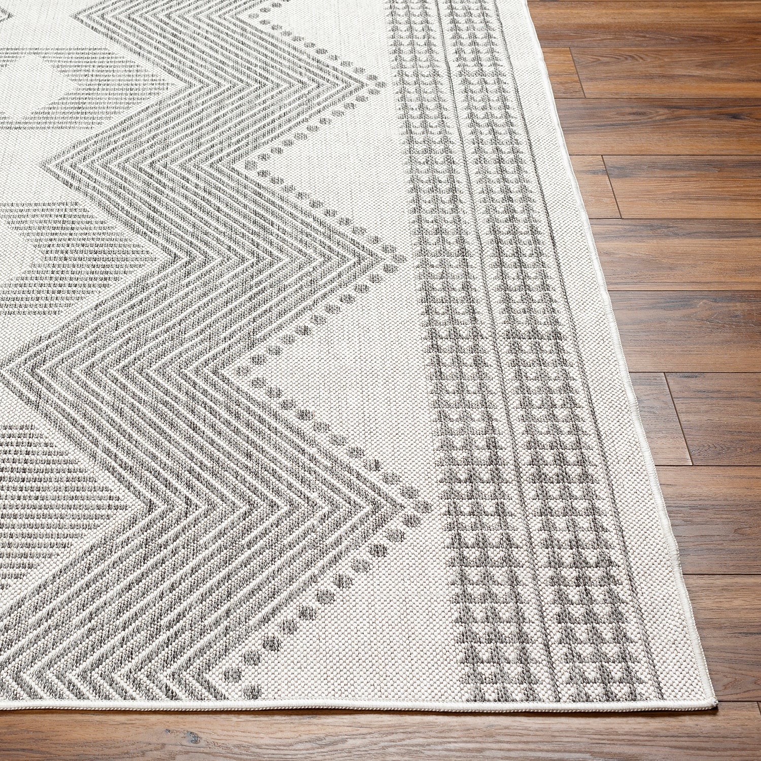 Livabliss Long Beach Zig Zag Indoor/Outdoor Rug