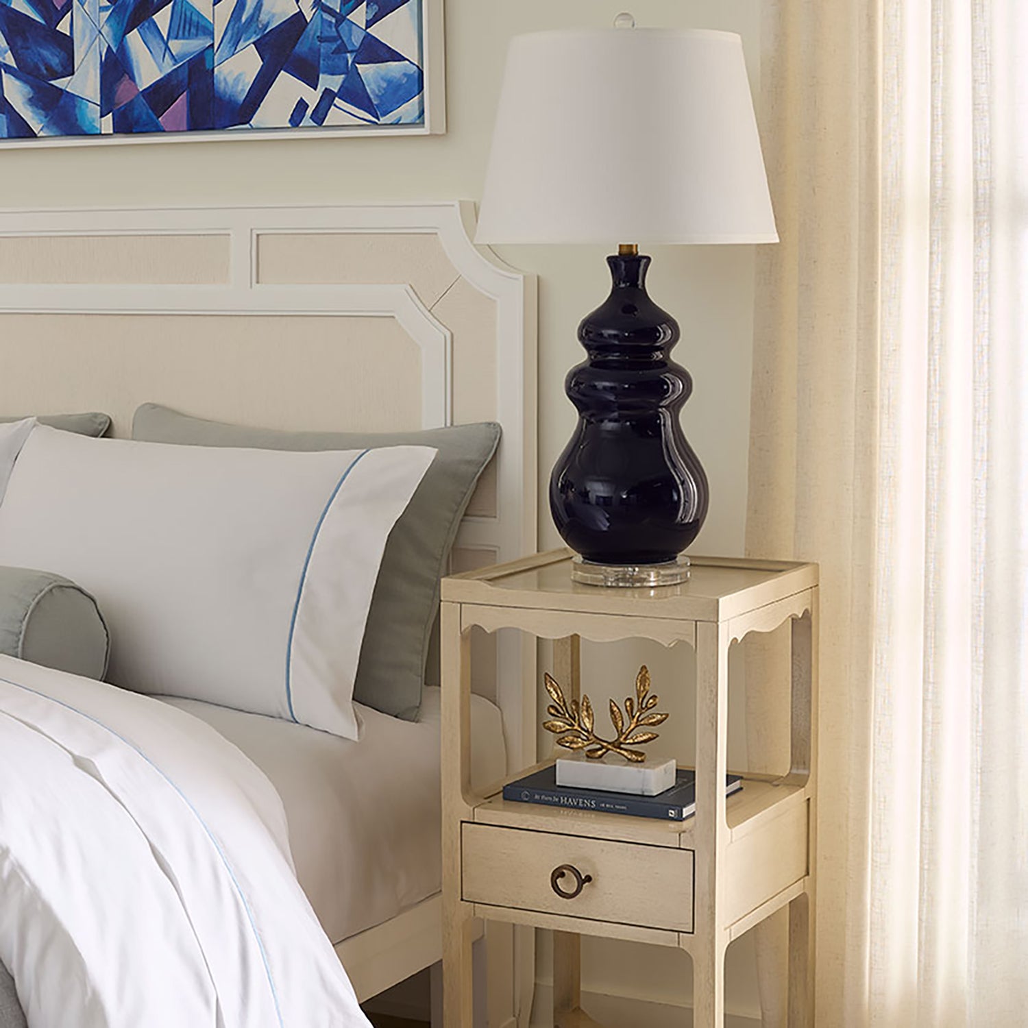 Villa and House Maila Table Lamp Base