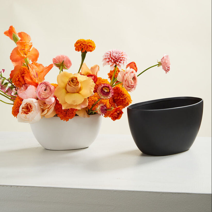 Metta Boat styled view, ceramic boat centerpiece