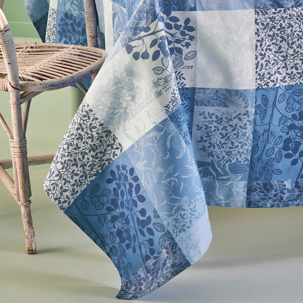 Garnier Thiebaut Mille Rameaux Jacquard Tablecloth - Thumbnail 2
