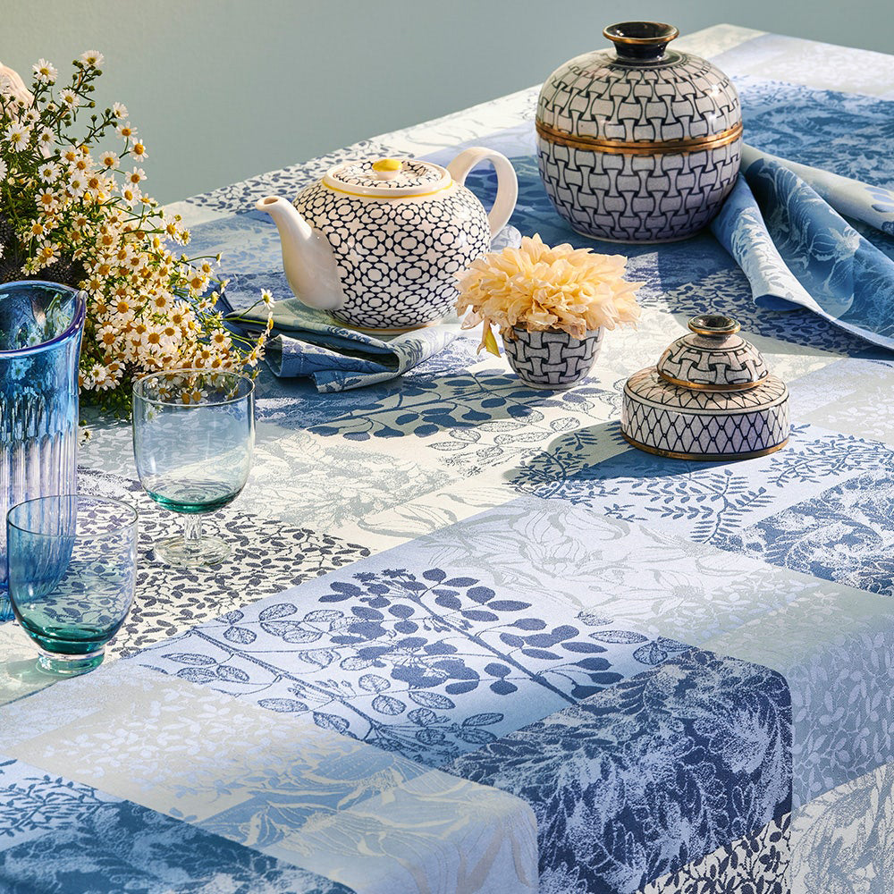 Garnier Thiebaut Mille Rameaux Jacquard Tablecloth