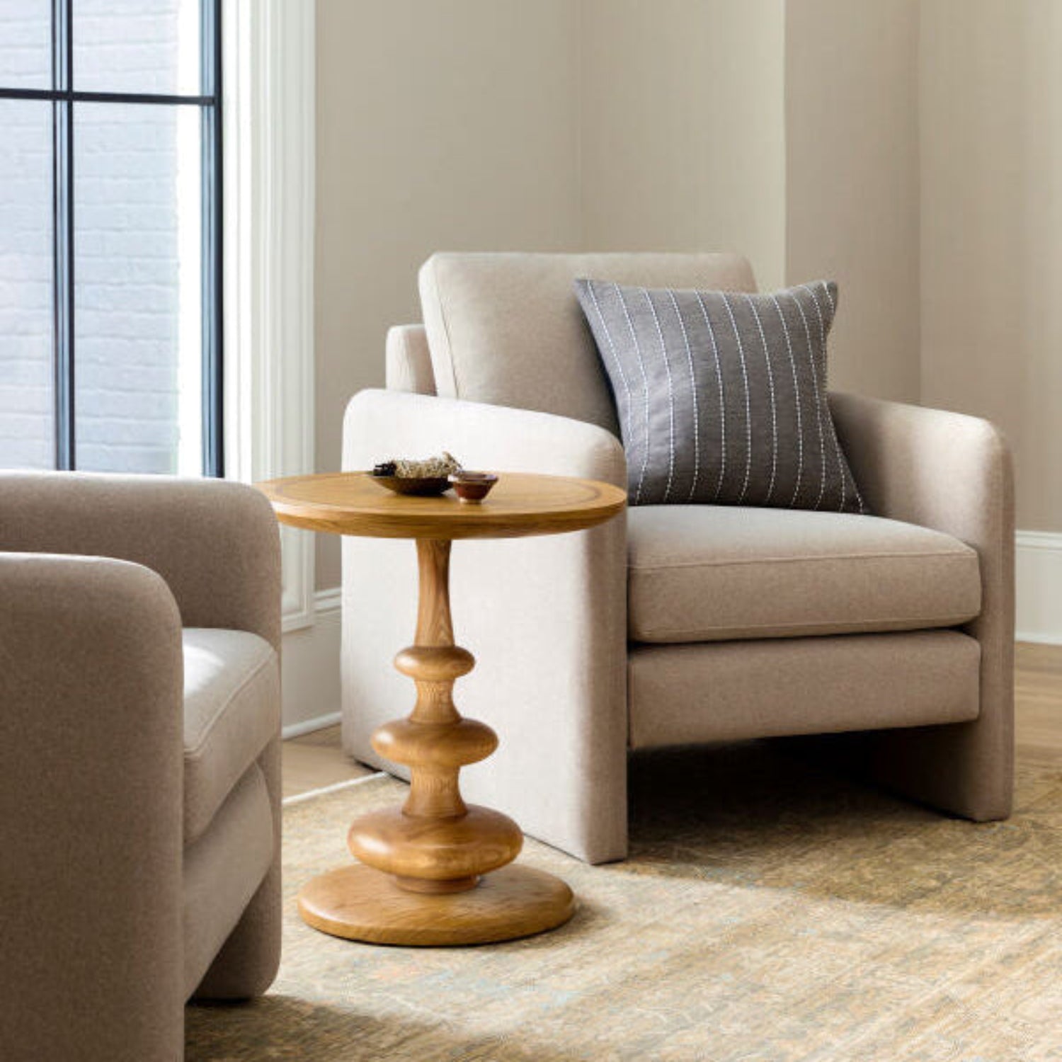 Niya Accent Chair