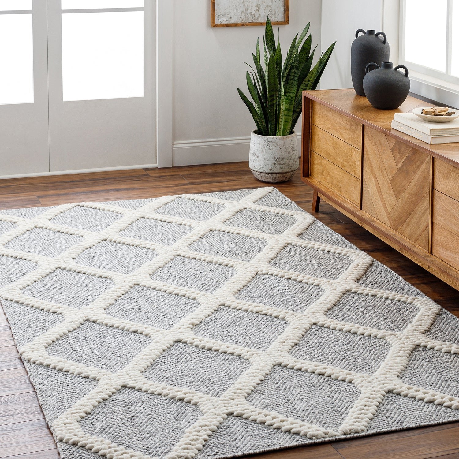 Surya Nina Diamond Hand Woven Rug