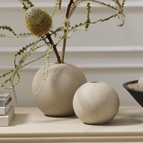 Ovo Vase