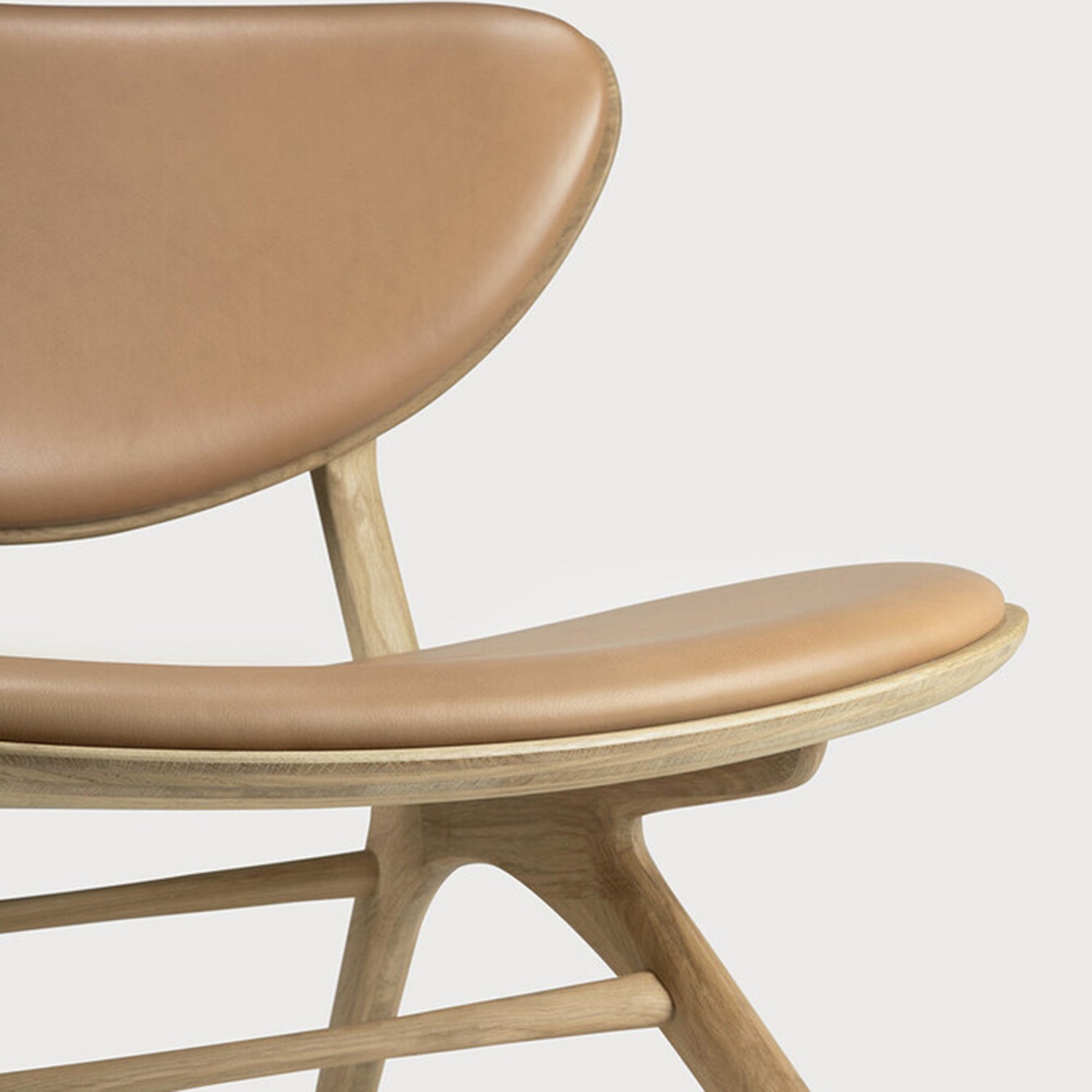 Ethnicraft Eye Lounge Leather Chair