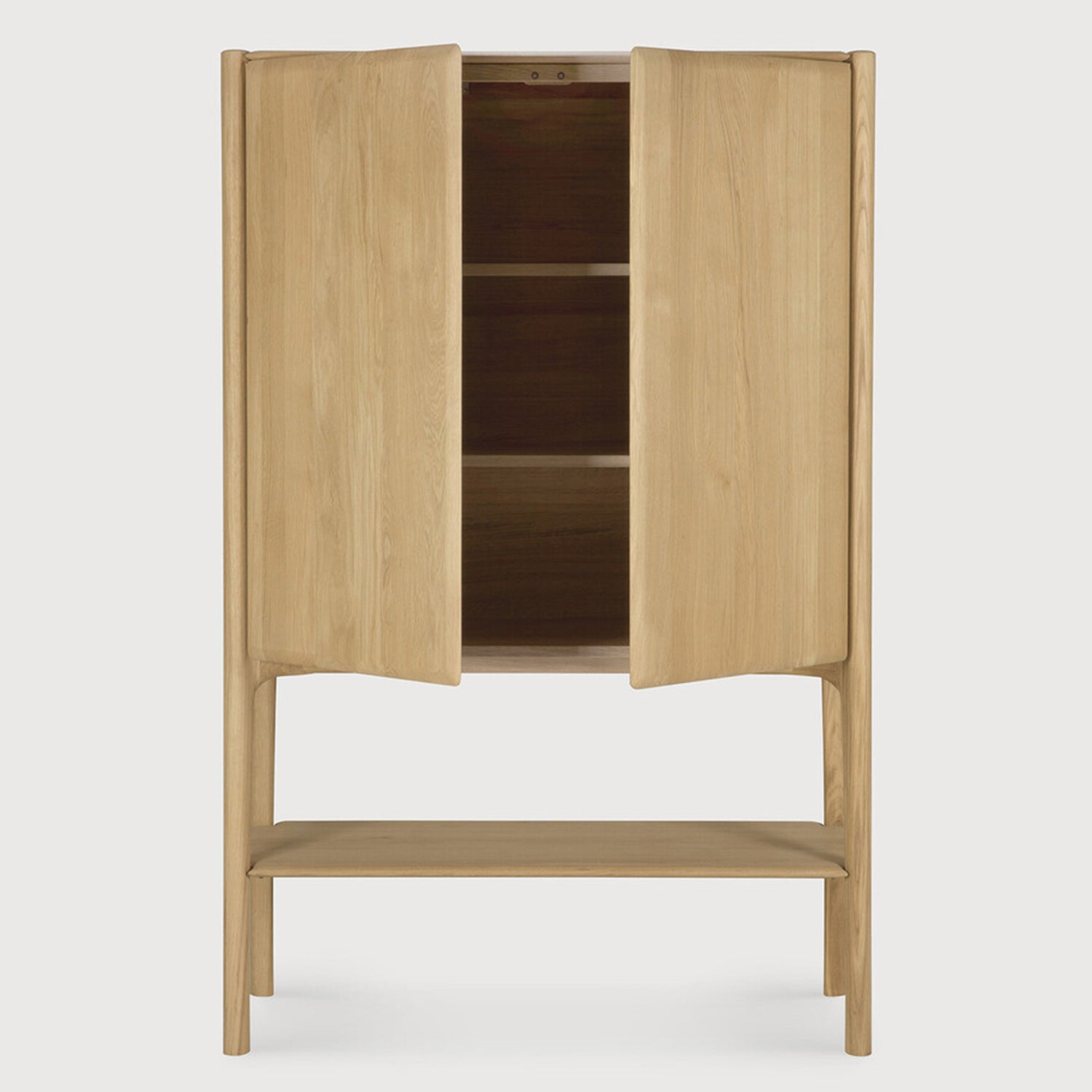 Ethnicraft PI Oak Cupboard