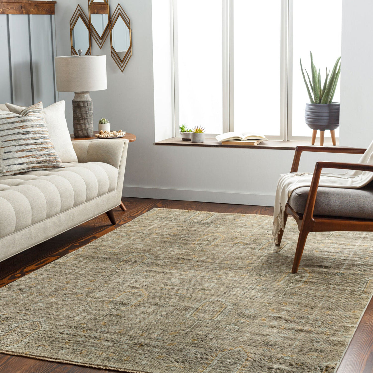 Surya Reign REG-2302 Hand Knotted Rug