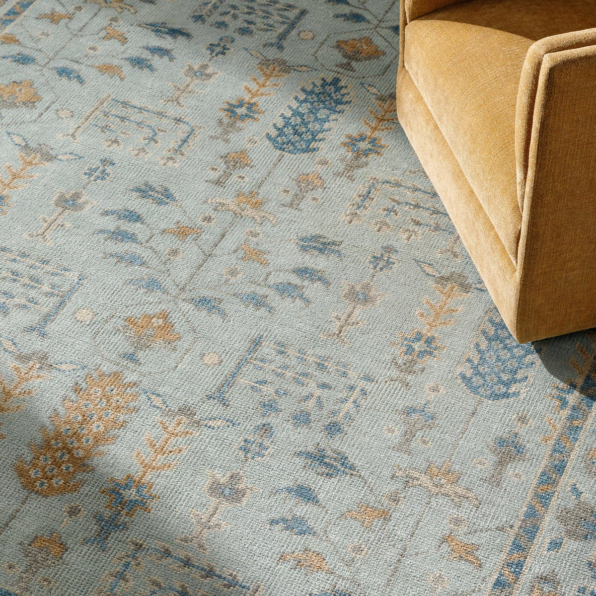 Surya Riviera RIV-2304 Hand Knotted Rug