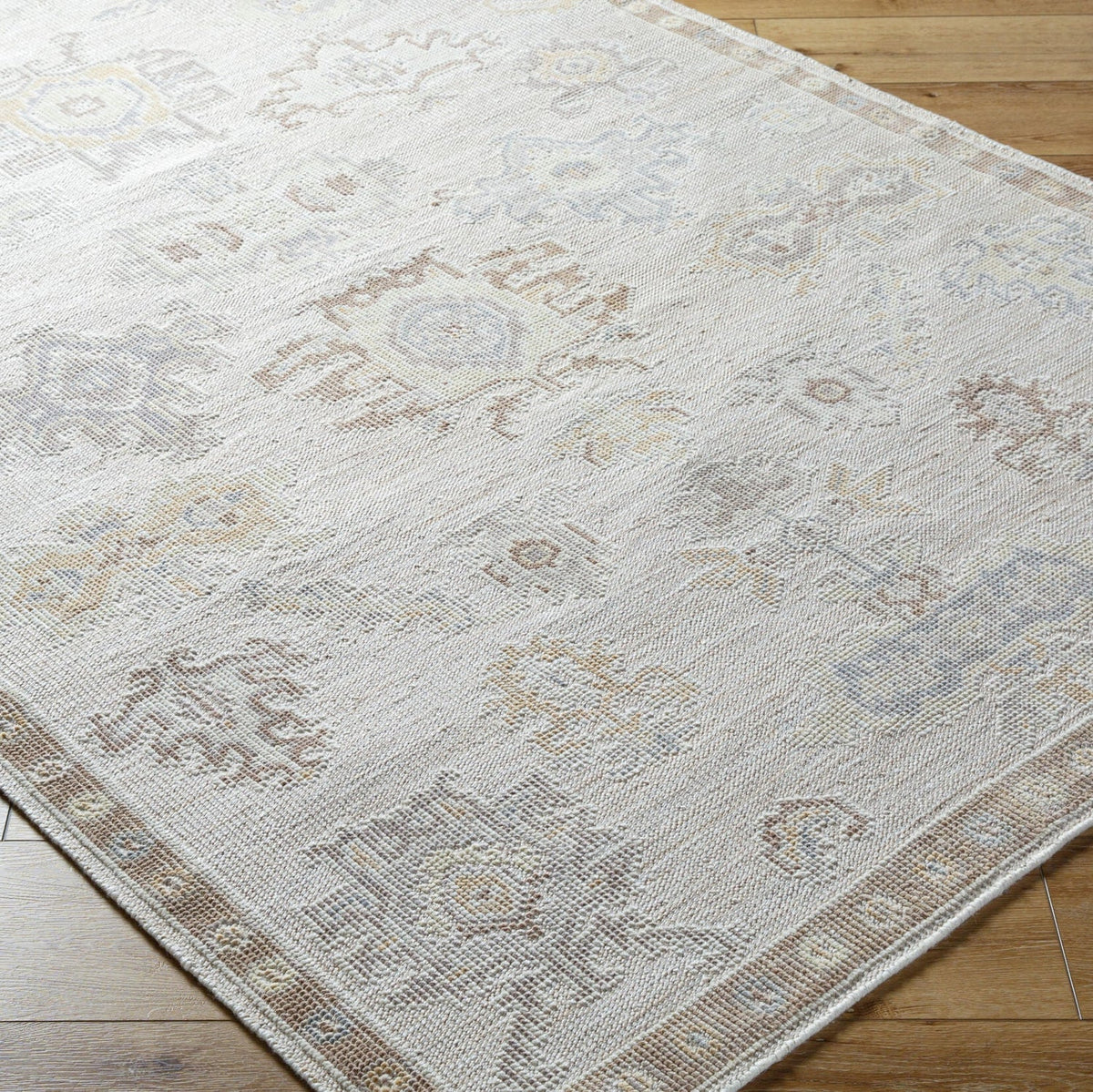 Surya Revere RVE-2303 Hand Knotted Rug