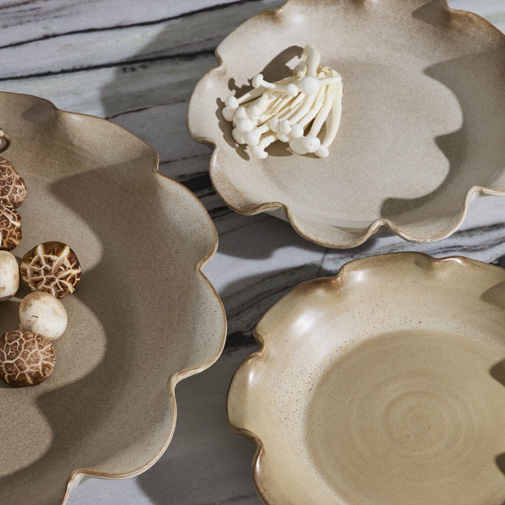 Scallop Trimmed Tray