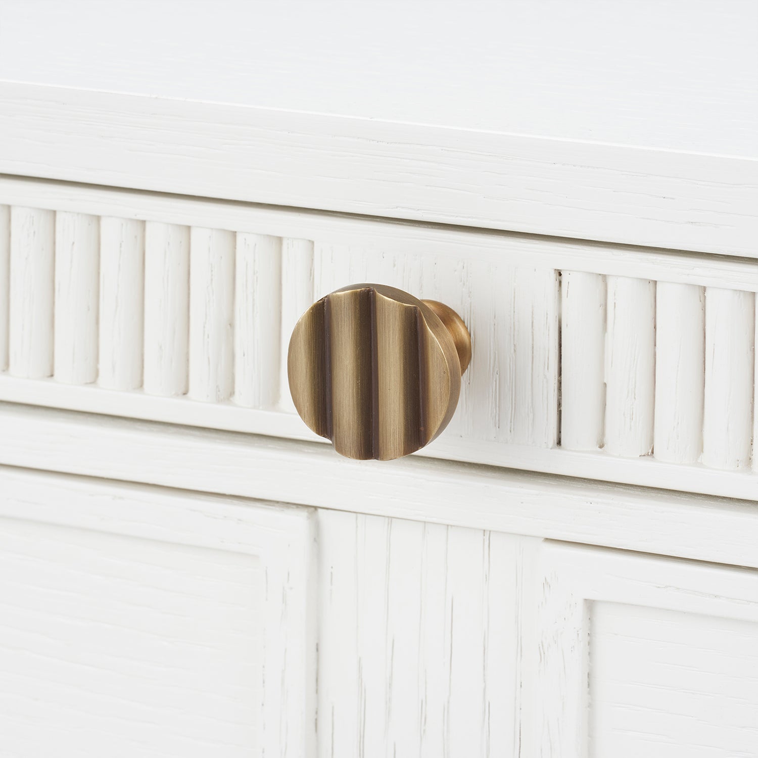 Villa and House Sienna 3 Drawer Side Table