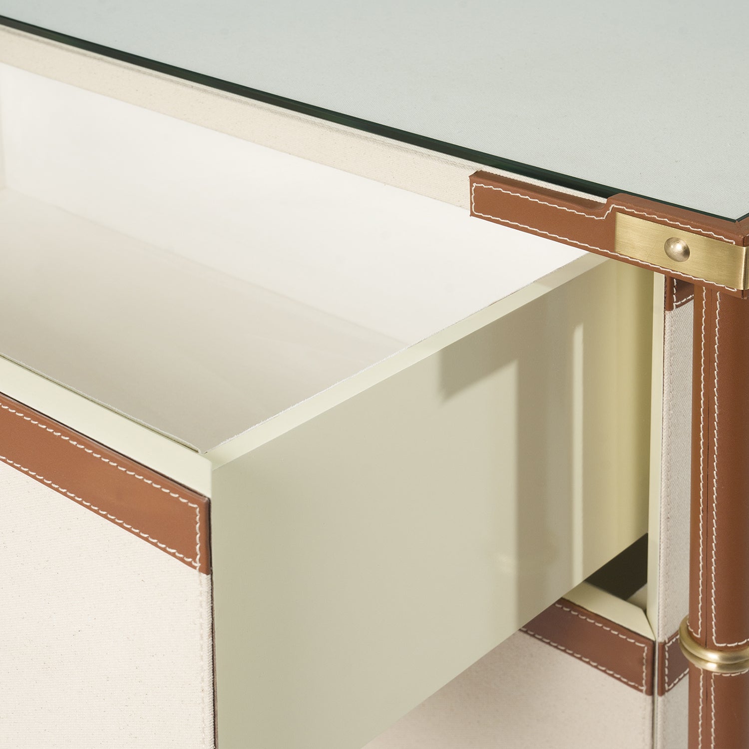Villa and House Toulon 6 Drawer Dresser