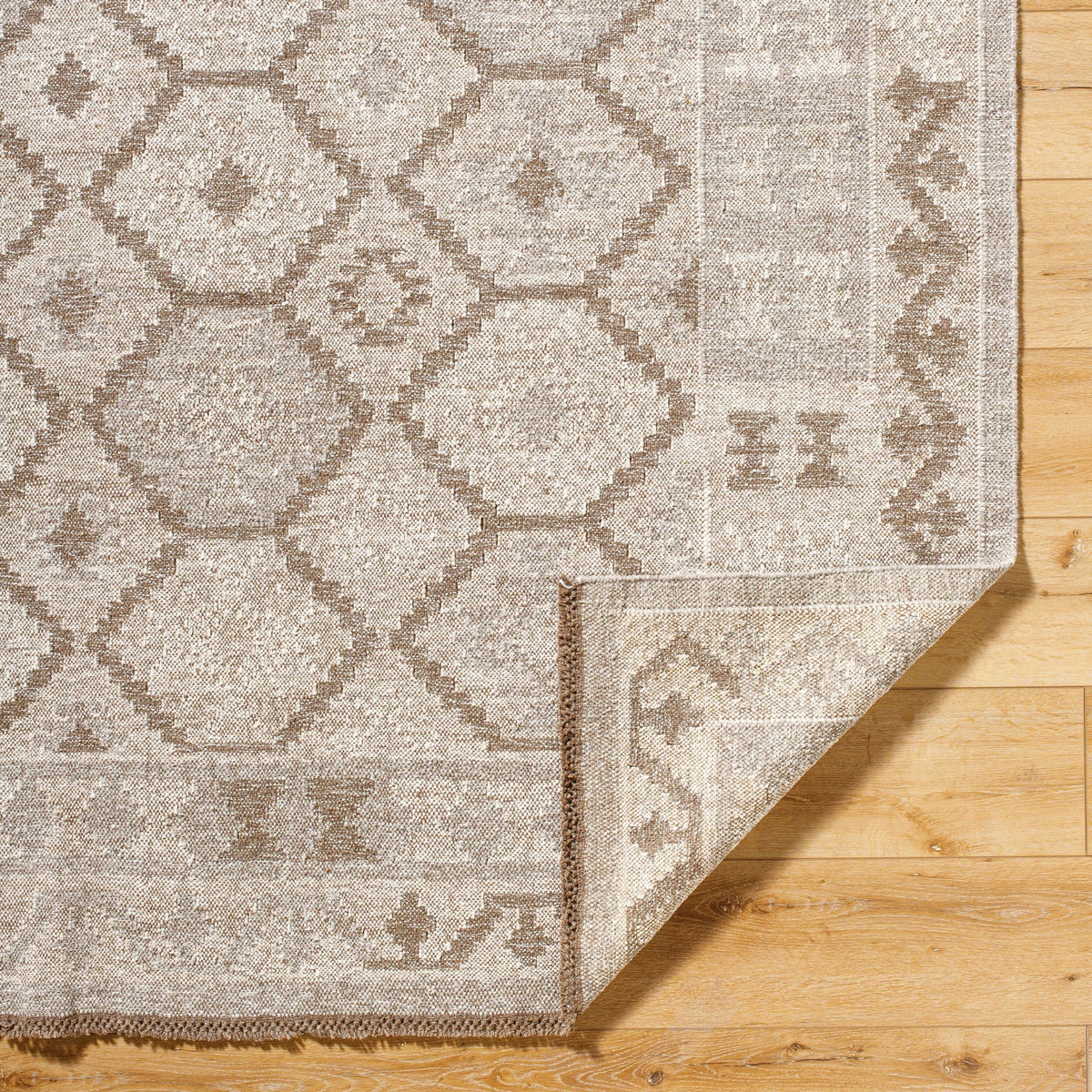 Surya Tempe TPE-2302 Hand Woven Rug