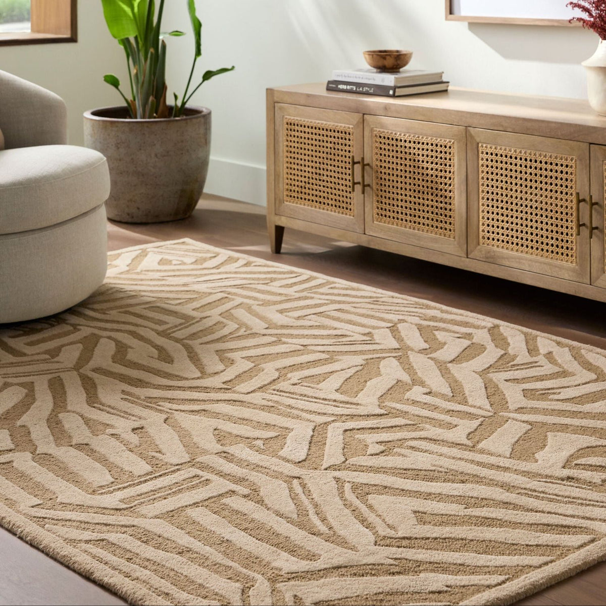 Livabliss Brook BKO-2370 Hand Tufted Rug