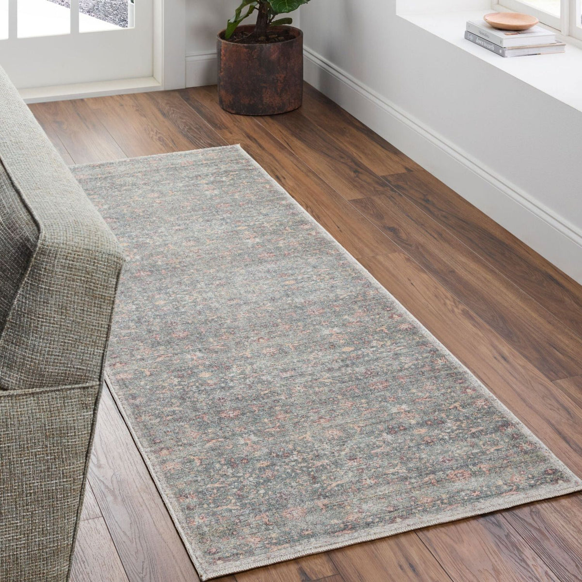 Livabliss Mary VVMR-2301 Machine Woven Rug