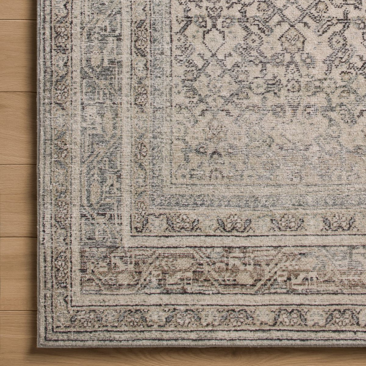Loloi Margot Ivory / Slate Power Loomed Rug