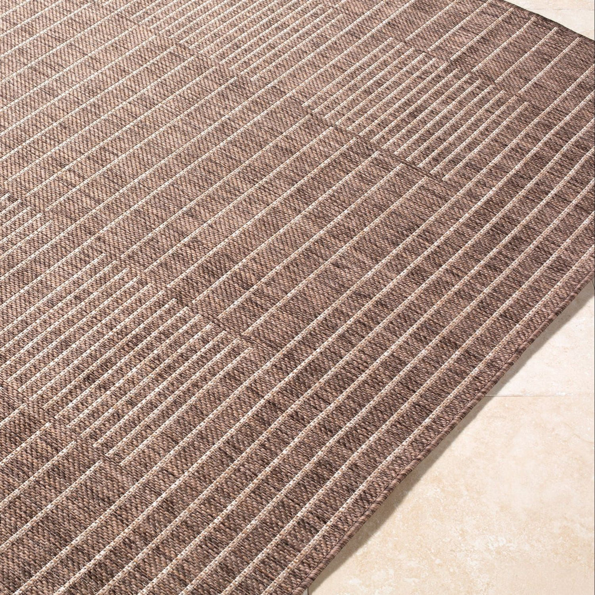 Galey Alix x Livabliss Rye GARY-2301 Machine Woven Indoor/Outdoor Rug