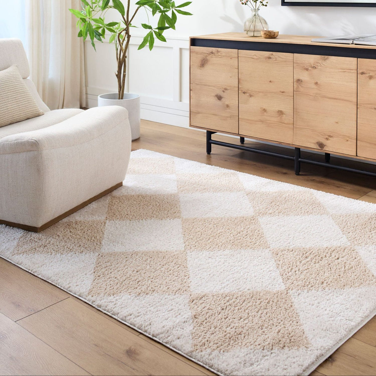 Livabliss Fossay Shag FSG-2324 Machine Woven Rug