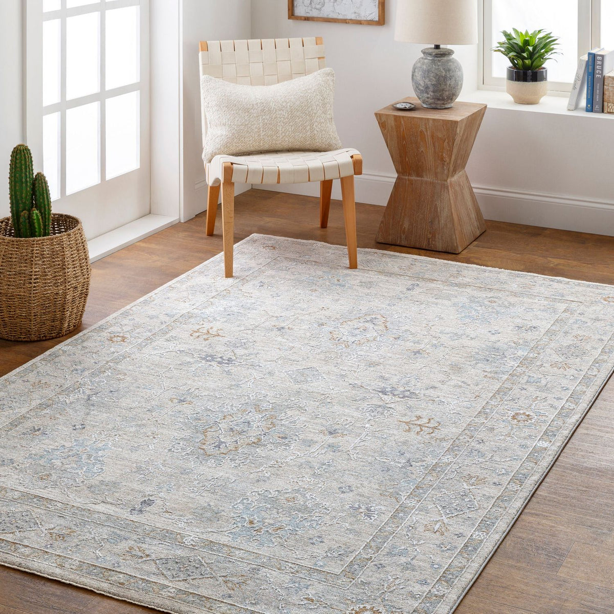 Livabliss Virginia VGN-2300 Machine Woven Rug