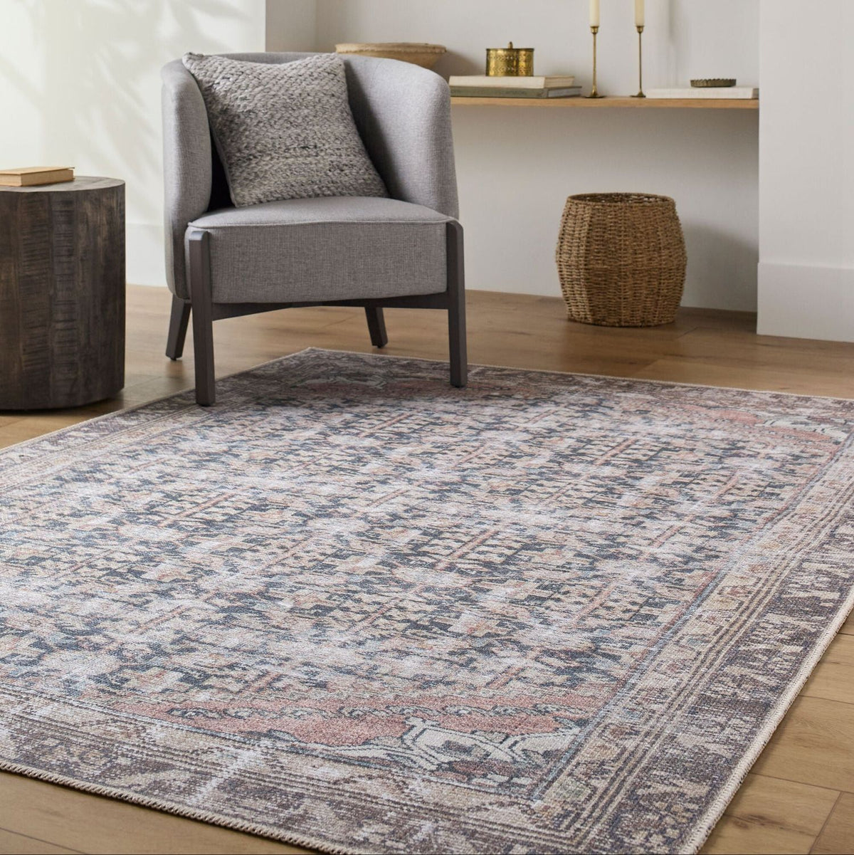 Livabliss Amelie AML-2395 Machine Woven Rug