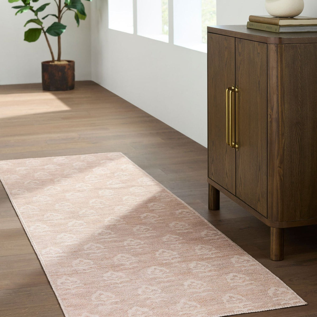 Jenni Yolo Home x Livabliss Flora JYFL-2300 Machine Woven Rug