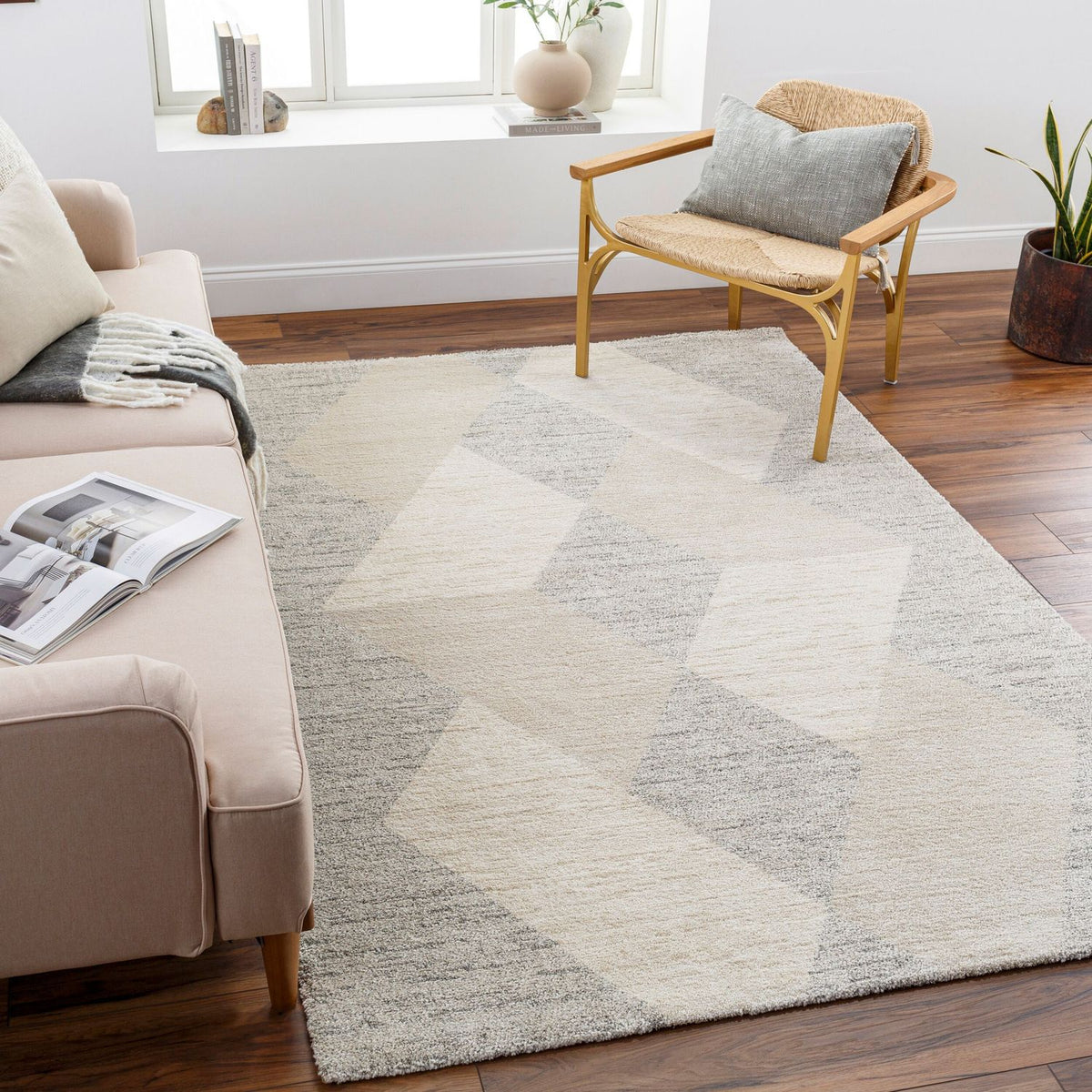 Livabliss Gavic GVC-2316 Machine Woven Rug
