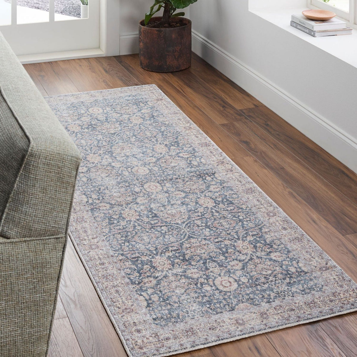 Livabliss Mary VVMR-2300 Machine Woven Rug