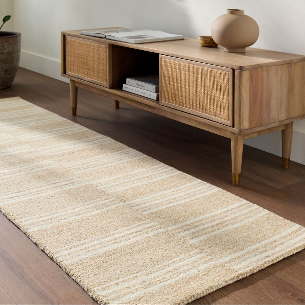 Livabliss Idaho PNWID-2304 Hand Tufted Rug