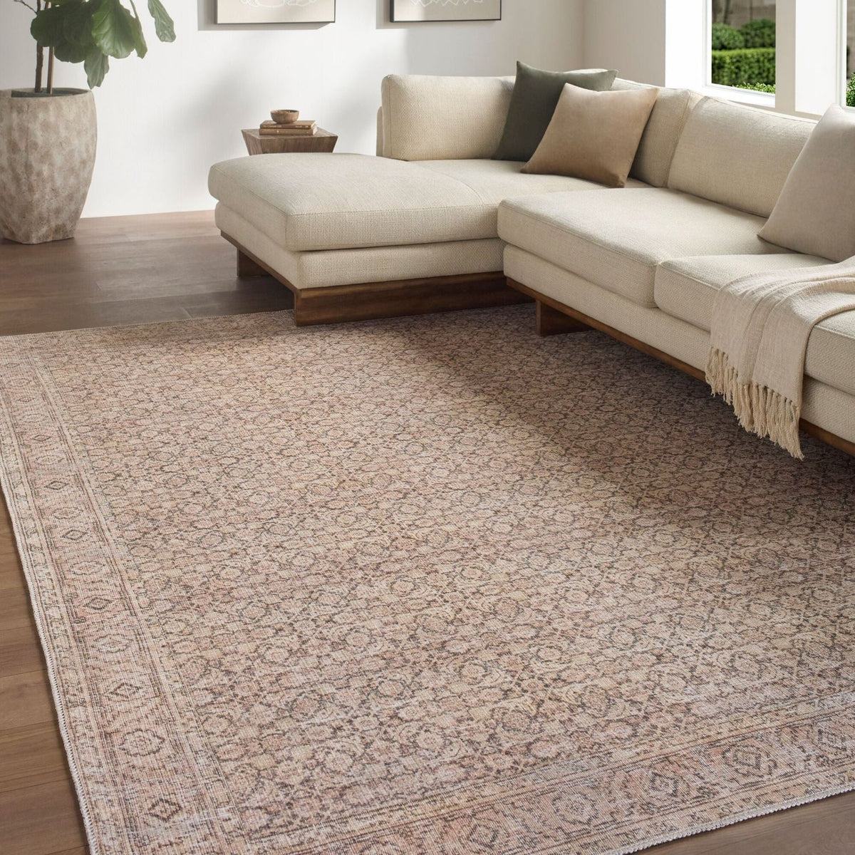 Jenni Yolo Home x Livabliss Sylvia JYSL-2300 Machine Woven Rug