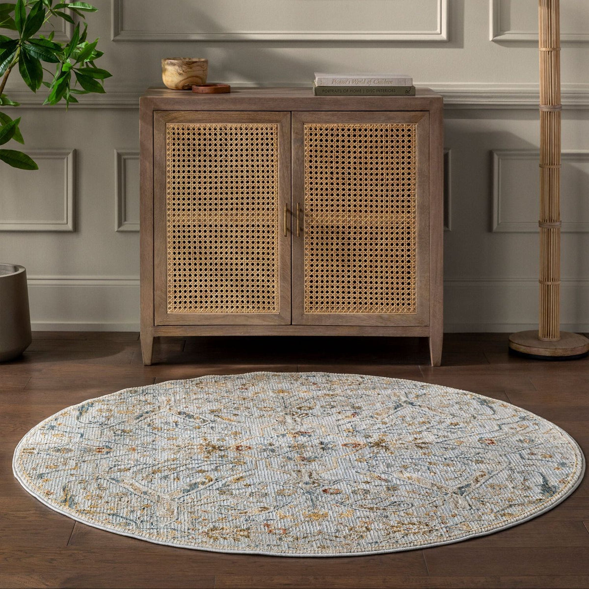Livabliss Reina Machine Woven Rug