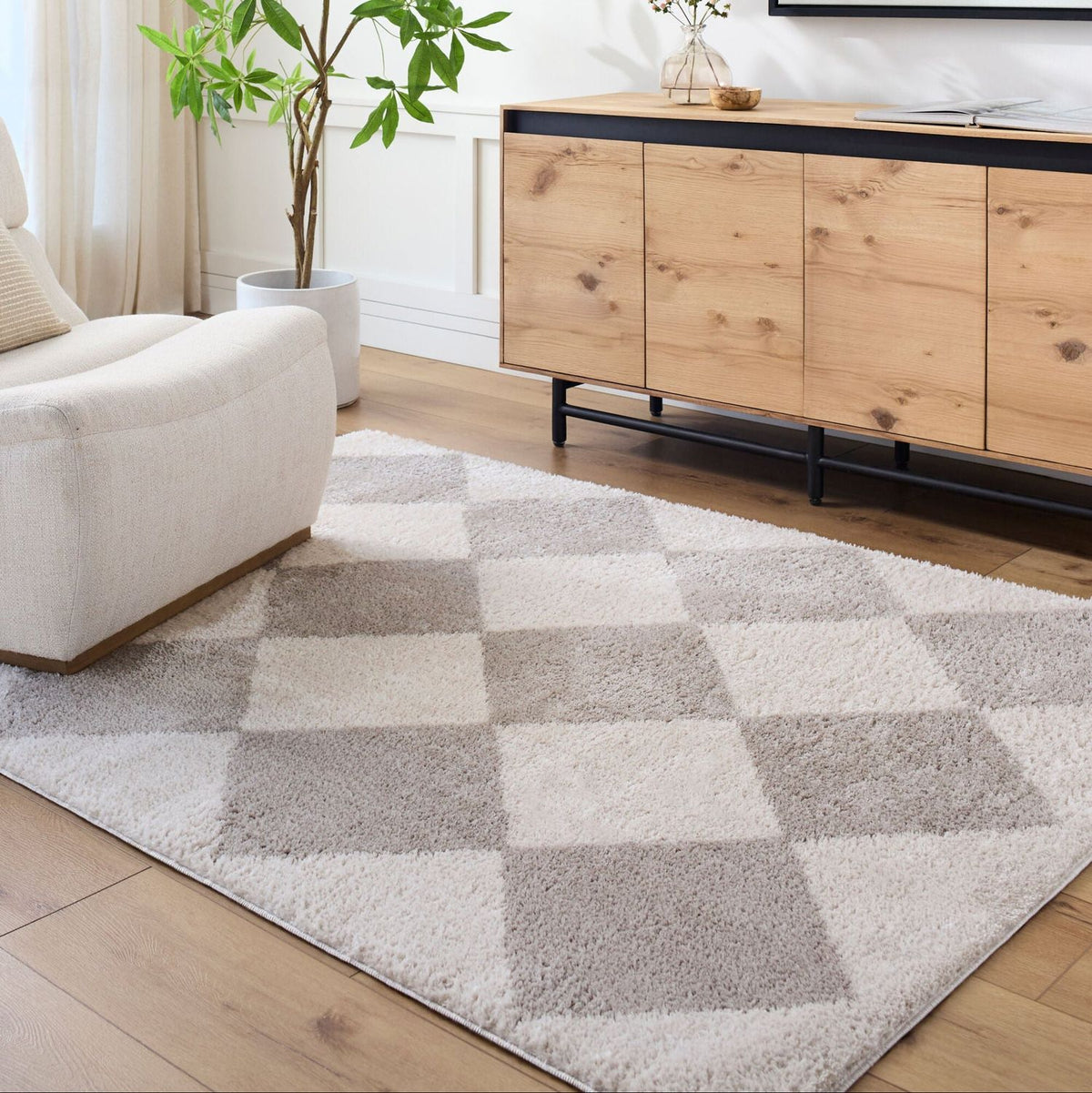 Livabliss Fossay Shag FSG-2327 Machine Woven Rug