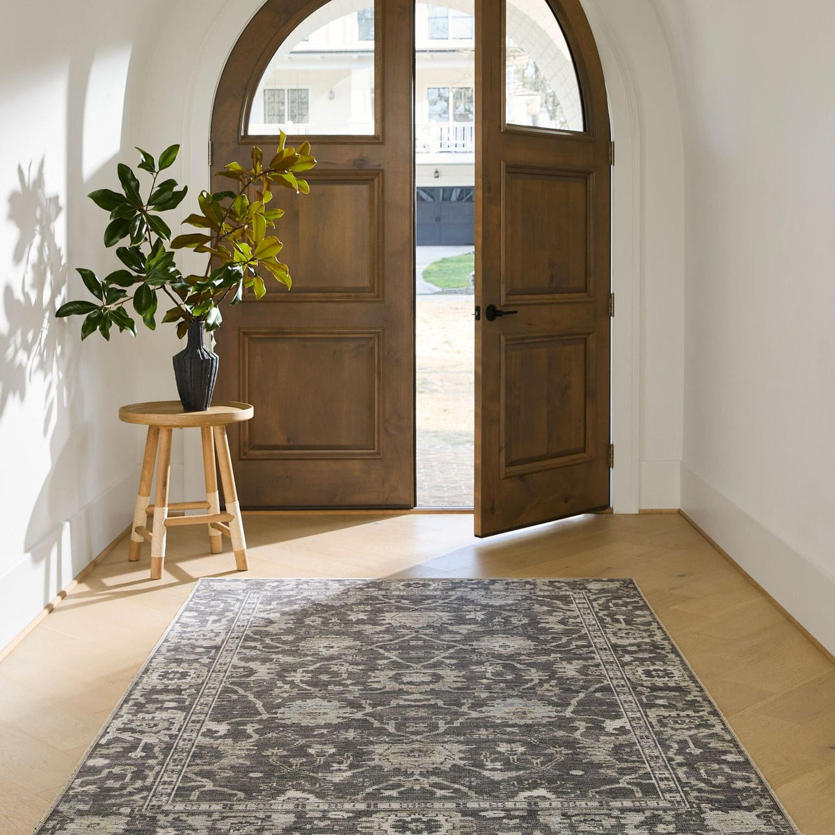 Becki Owens x Livabliss Zafira BOZF-2305 Machine Woven Rug