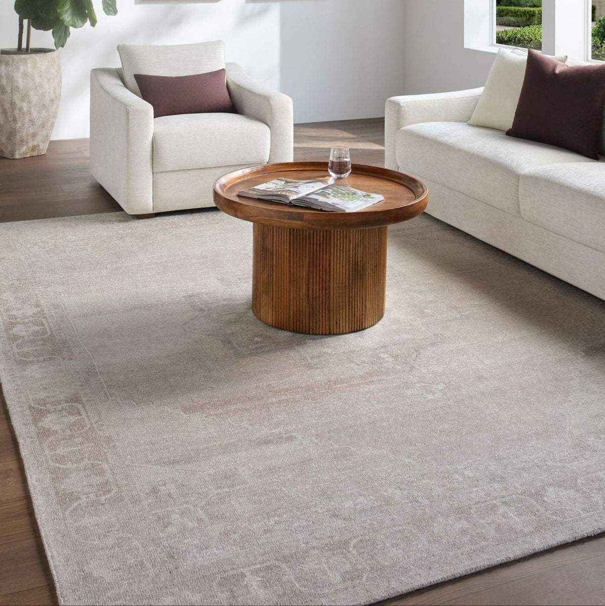 Livabliss Unique UNQ-2325 Hand Tufted Rug