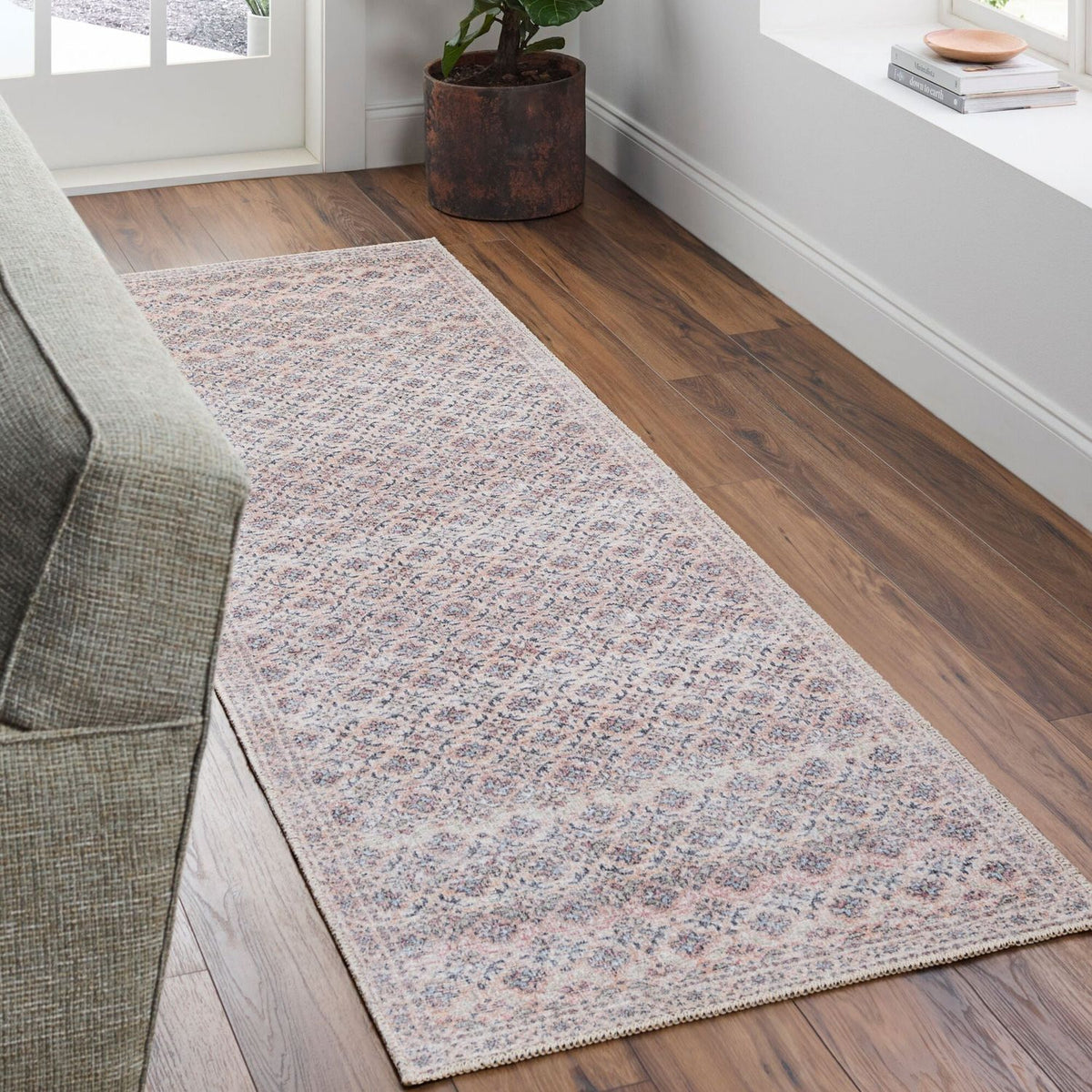 Livabliss Vinny VNY-2321 Machine Woven Rug