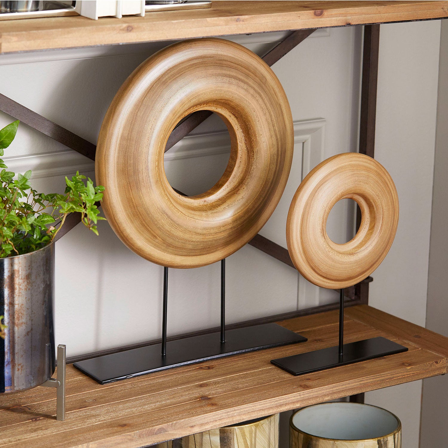 Cyan Design Redondo Wand