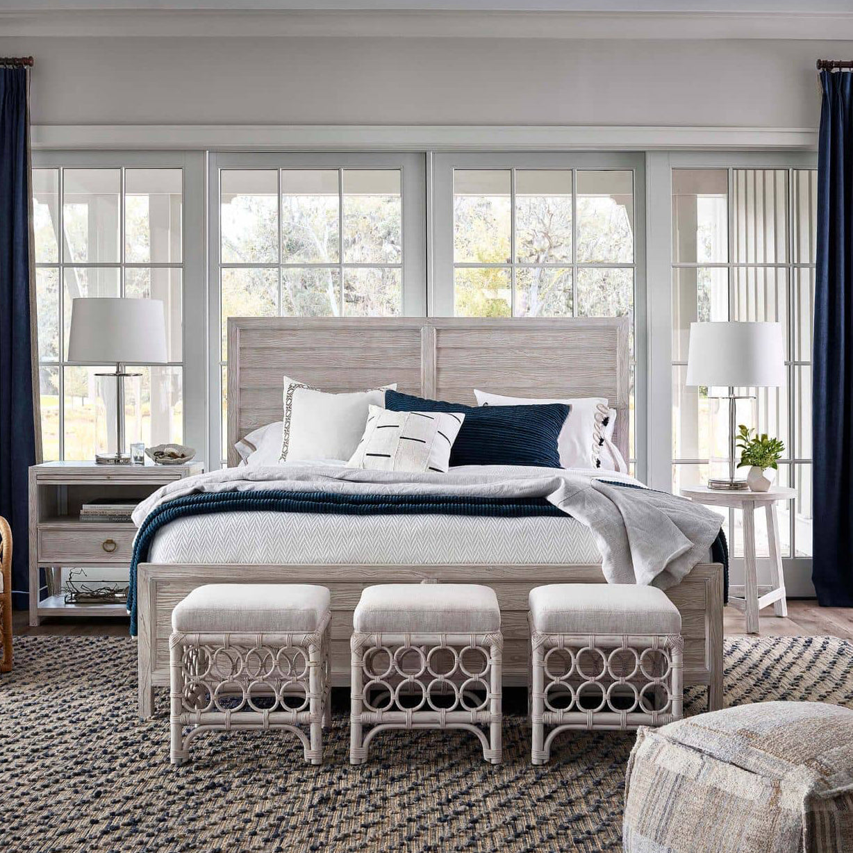 Regina Andrew Magelian Glass Table Lamp